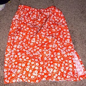 SHEIN split hem ditsy floral skirt